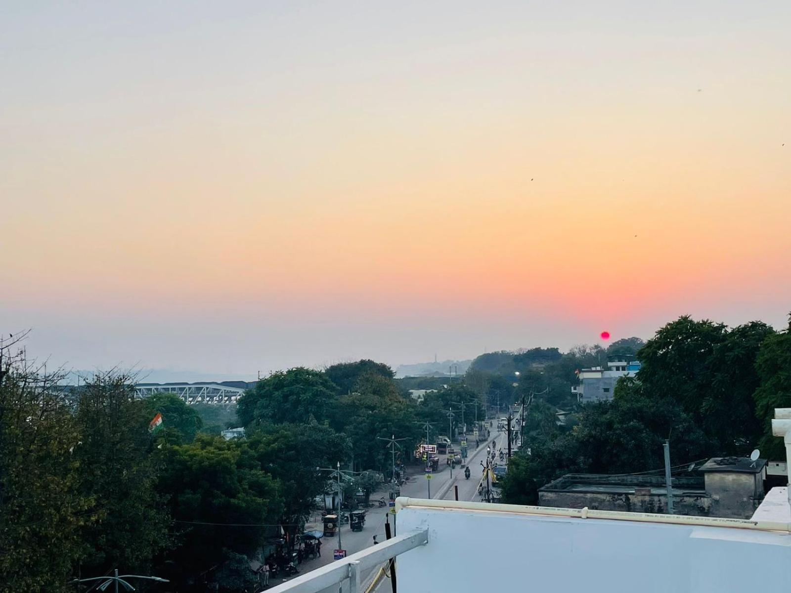 Holidayy Inn Prayagraj Esterno foto