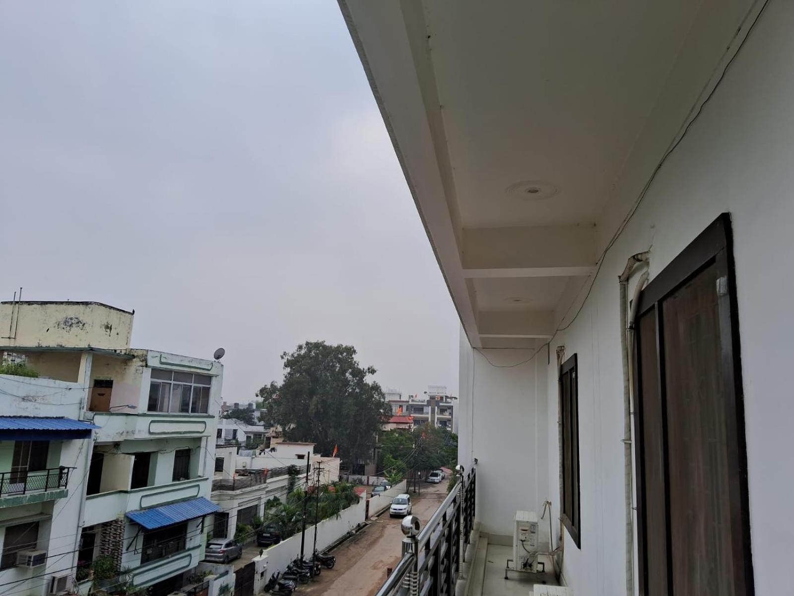 Holidayy Inn Prayagraj Esterno foto