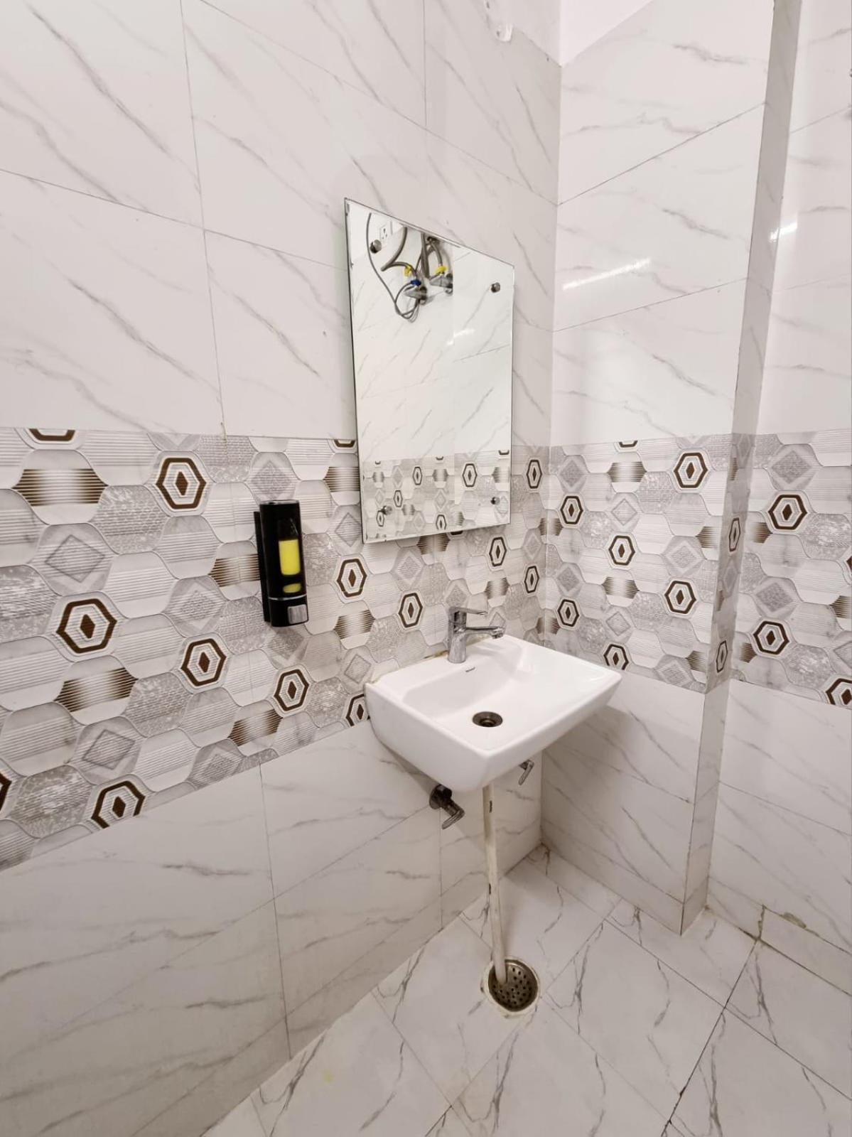 Holidayy Inn Prayagraj Esterno foto
